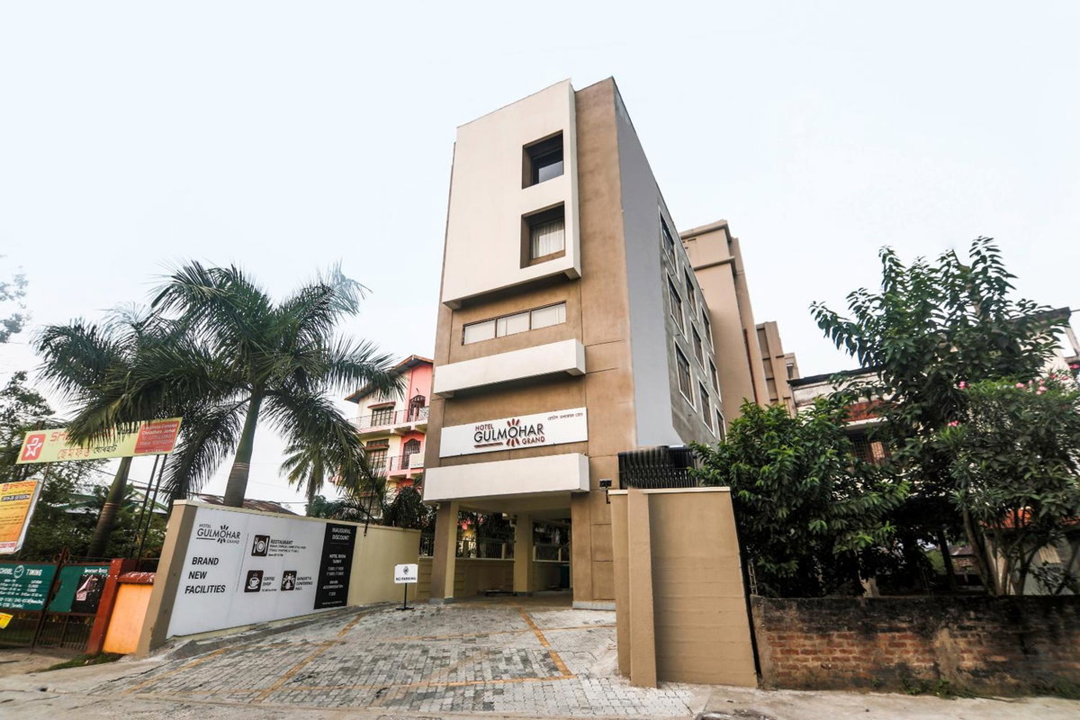 Hotel · Hotel Gulmohar Grand, Jorhāt