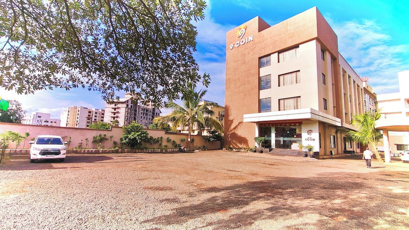 Hotel 9 Coin, Rahata, India