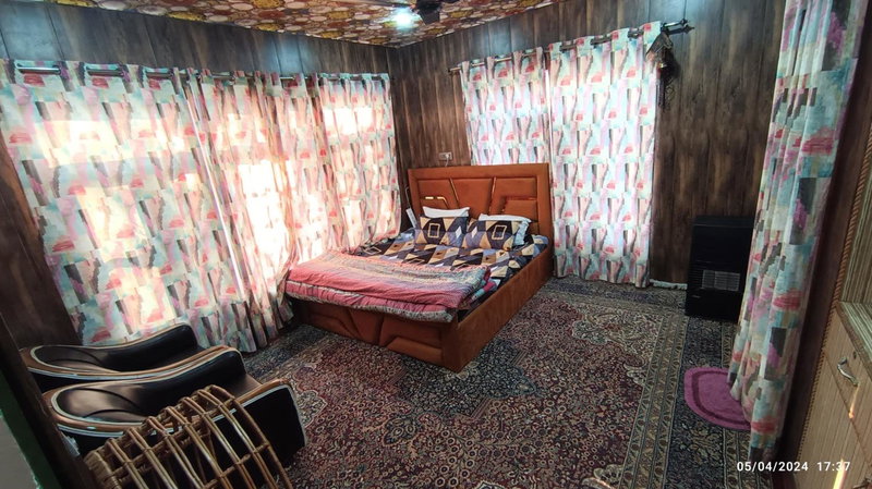 De brook, Srinagar, India