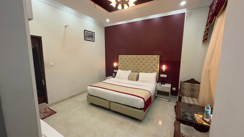 BEST NEST SHIMLA , Pure Vegetarian, Shimla, India