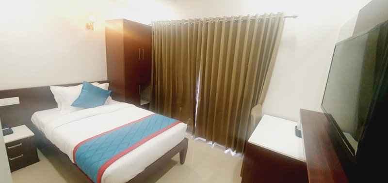 K Grandeur Hotels- South Railway Station, Cochin, India