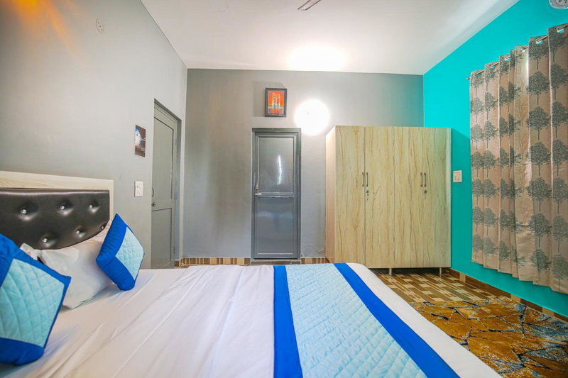 The Bunksters Bir, Bīr, India