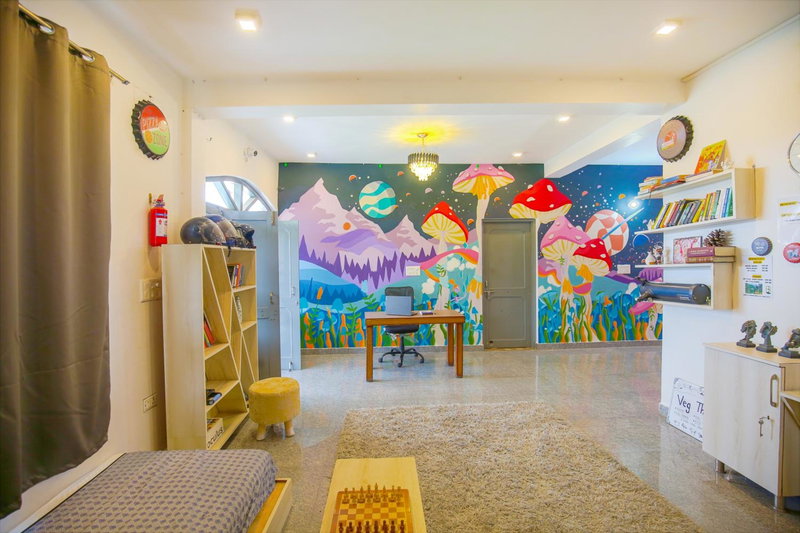 The Bunksters Bir, Bīr, India