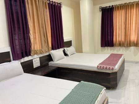 Hotel Sai viraj palace, Shirdi, India