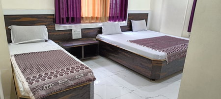 Hotel Sai viraj palace, Shirdi, India