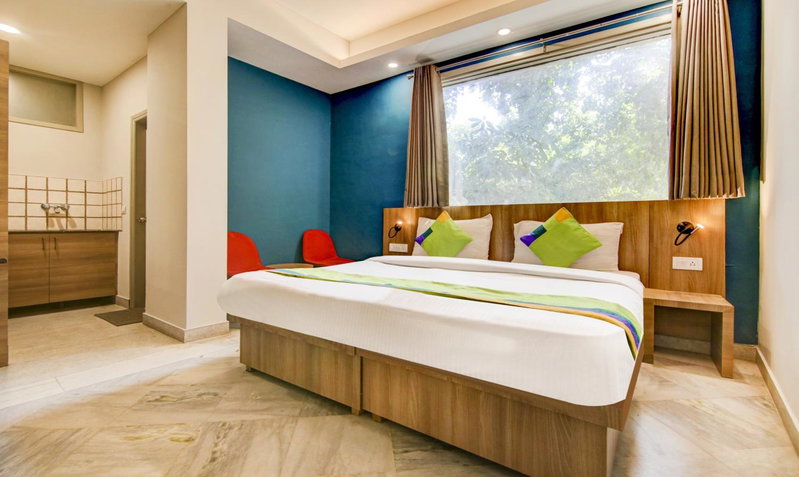 Treebo Mall View, DLF Phase II, Gurgaon, India