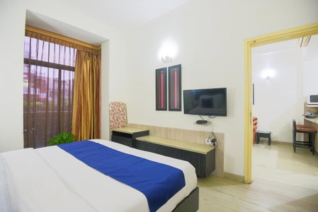 BedChambers Serviced Apartments, Sector 40, Gurgaon, India