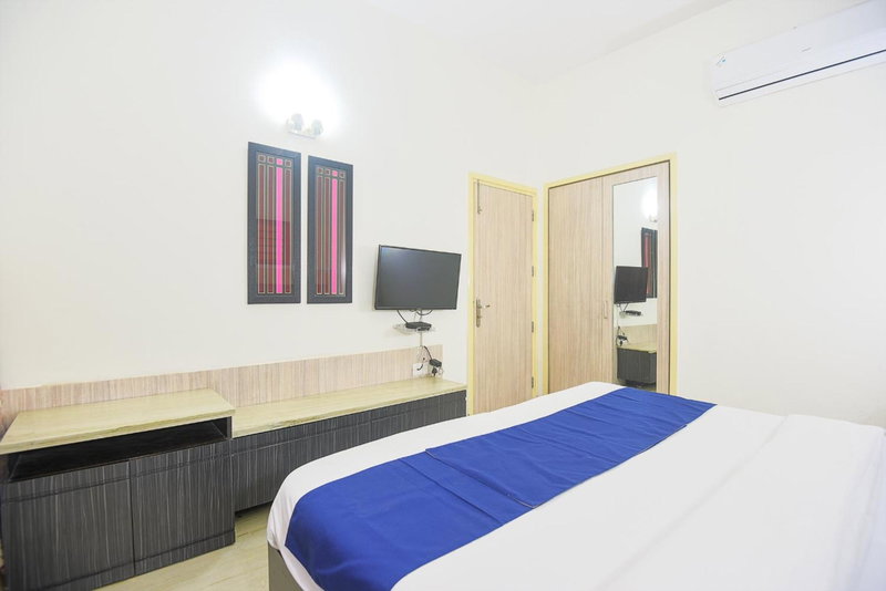 BedChambers Serviced Apartments, Sector 40, Gurgaon, India