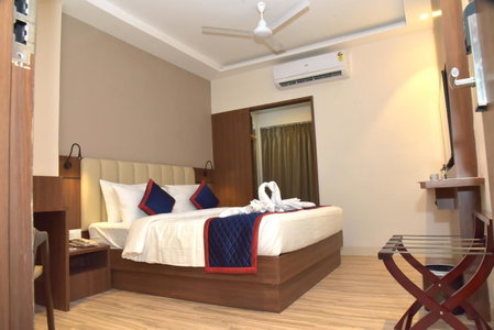 Zip by Spree Hotels Shirdi - Walkable Distance from Sai Baba Temple, Shirdi, India