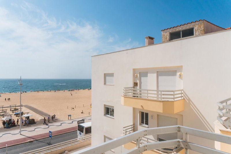 Marisol Mar, Nazaré, Portugal