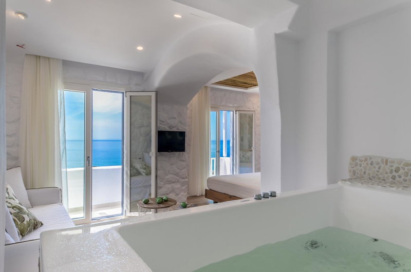 Cyano Suites, Naxos Chora, Greece