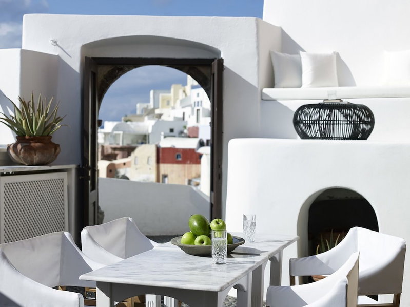 1864 The Sea Captain's House, Santorini, Greece