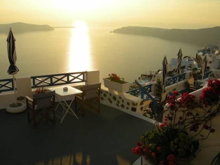 Annio Flats, Santorini, Greece