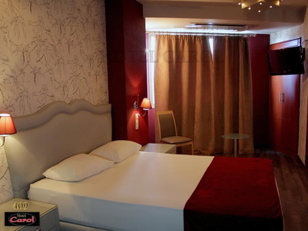 Carol Hotel, Piraeus, Greece