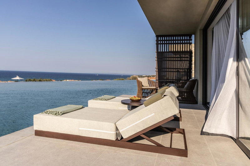 King Jason Zante – Designed for Adults, Plános, Greece