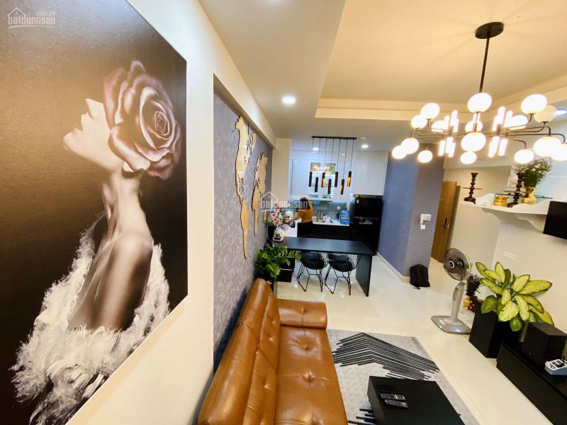 Apartment for rent in Ho Chi Minh City, Vietnam · Terra Royal · 1 room, 1 bath