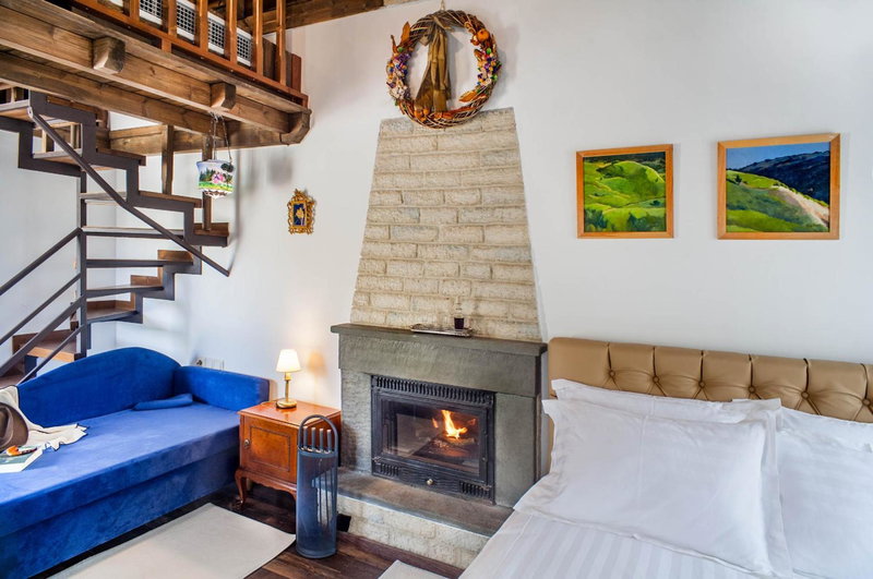 Gioraldi Art Hotel, Ano Pedina, Greece