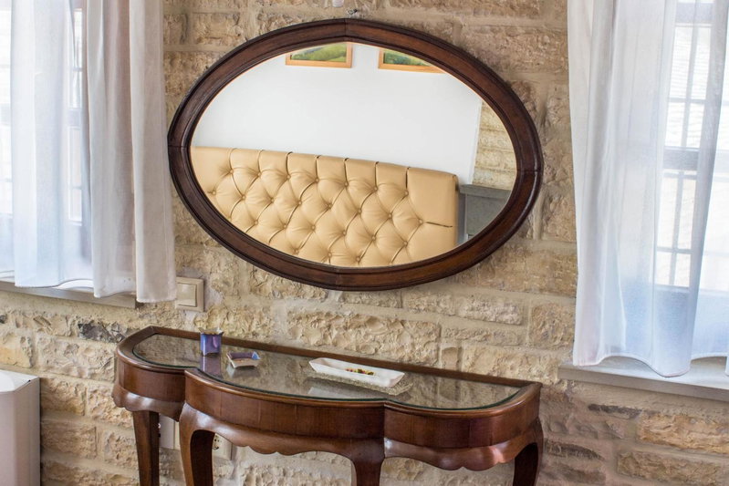 Gioraldi Art Hotel, Ano Pedina, Greece