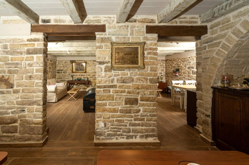 Gioraldi Art Hotel, Ano Pedina, Greece