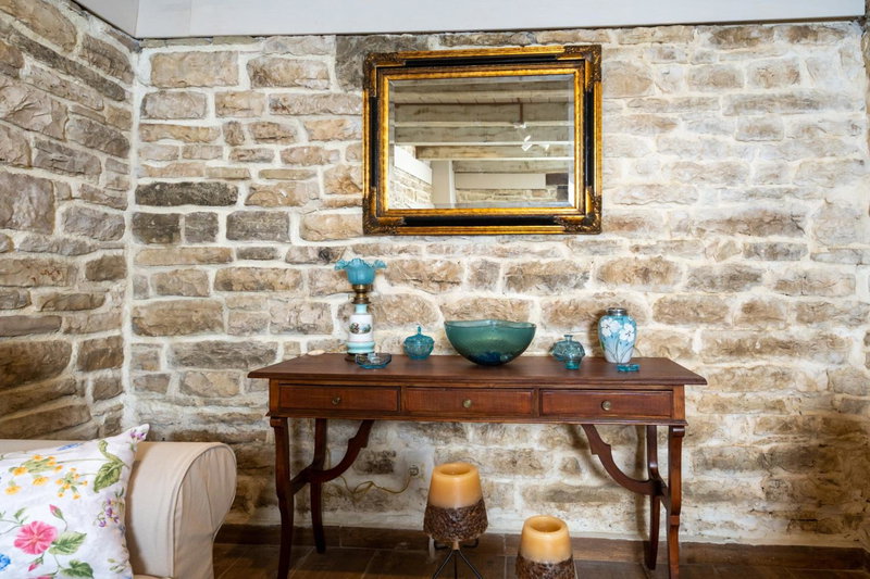 Gioraldi Art Hotel, Ano Pedina, Greece