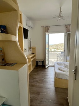 Alexandra’s studios, Iraklia, Greece