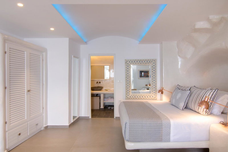 Secret Legend Suites, Oia, Greece