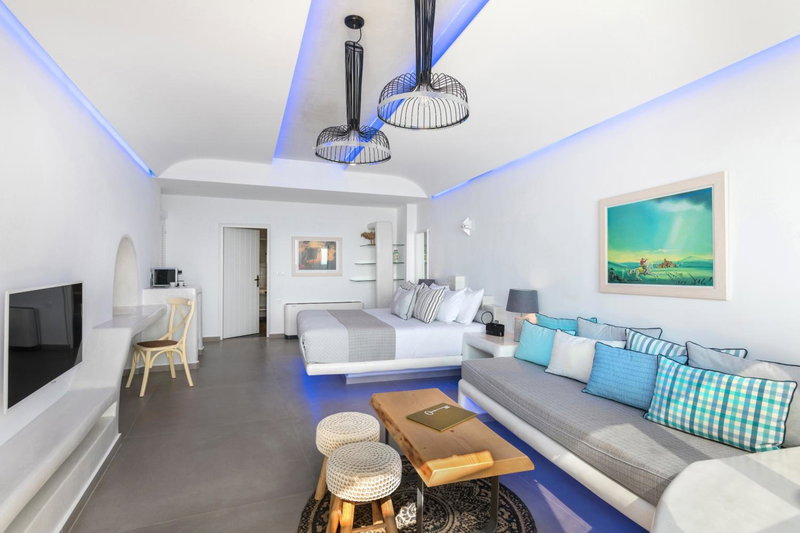 Secret Legend Suites, Oia, Greece