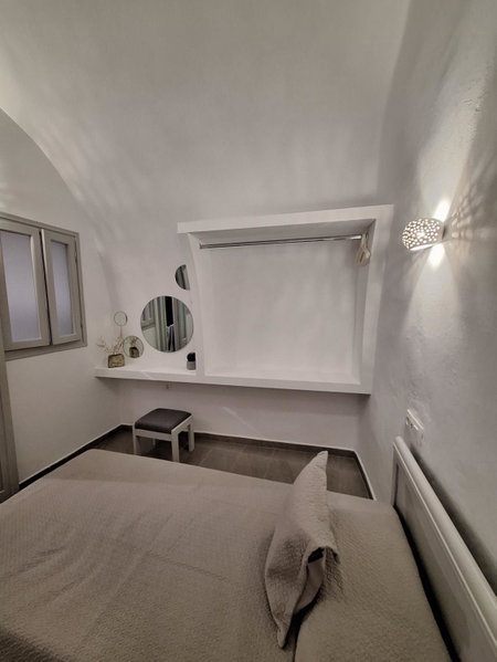 Anamnesis City Spa, Fira, Greece