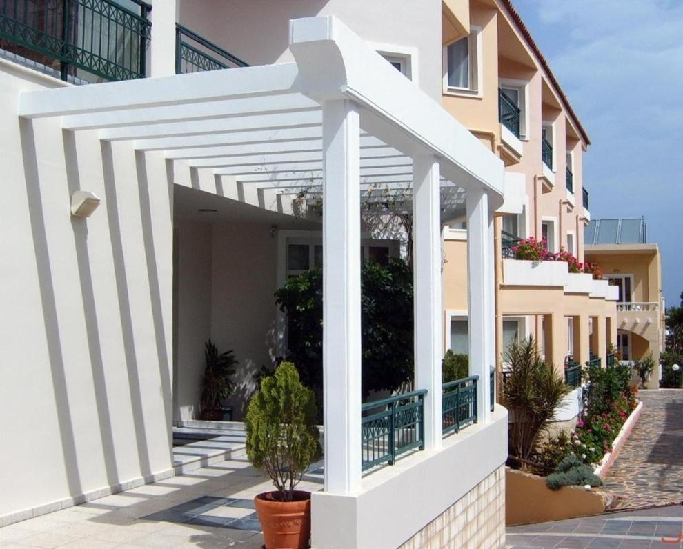 Hotel · Alexia Beach Hotel, Agia Marina Nea Kydonias