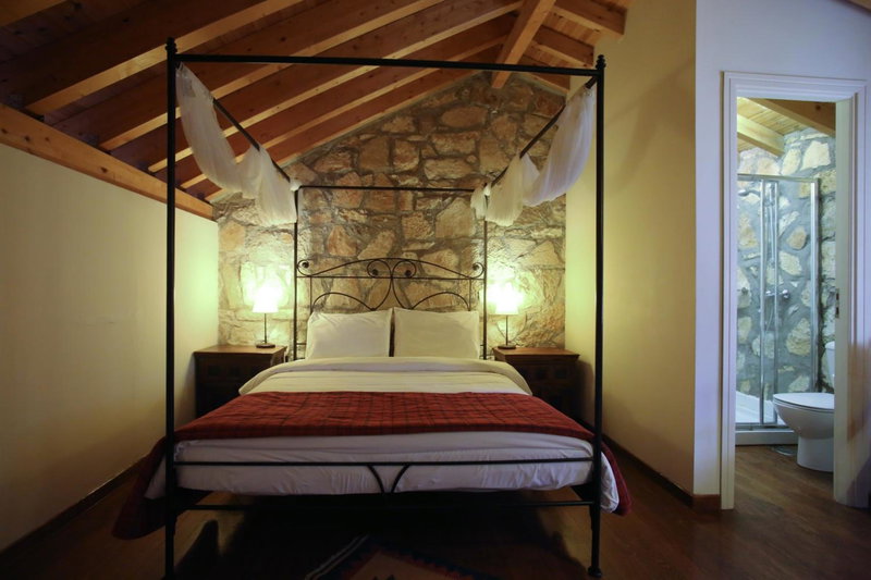 Princess Lanassa, Kostitsi, Greece