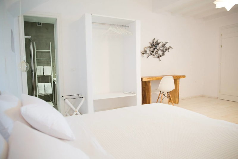 Bellou Suites, Mykonos, Greece