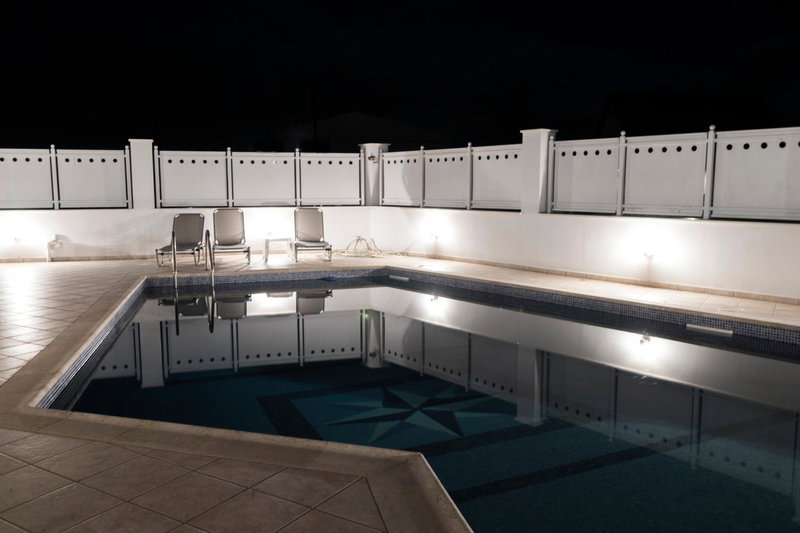 Villa d'Irene-near athens airport , 200 meters from the beach davis, Artemida, Greece