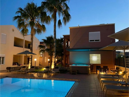 Theos Holidays Apartments, Kato Daratso, Greece