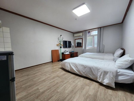 Sorak Y Hostel, Sokcho, South Korea