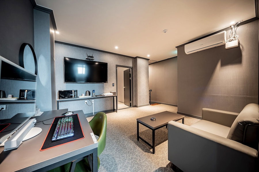 PATIO Hotel & Monster Village, Osan, South Korea
