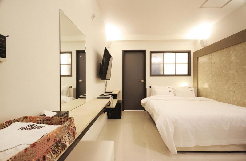 Bandal Hotel, Busan, South Korea