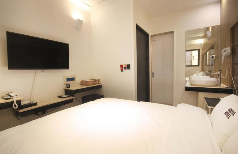 Bandal Hotel, Busan, South Korea