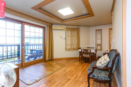 Four Season Pension, Seogwipo, South Korea