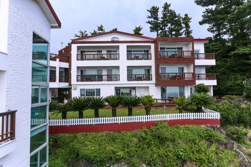Four Season Pension, Seogwipo, South Korea