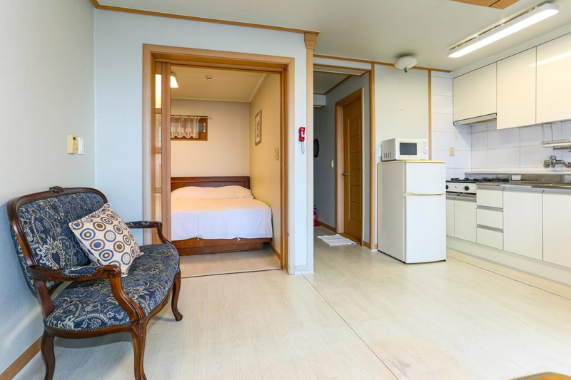 Four Season Pension, Seogwipo, South Korea