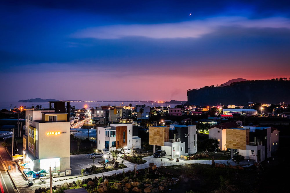 Amantov Pension, South Korea