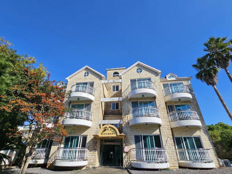 Greenside Pension, Seogwipo, South Korea