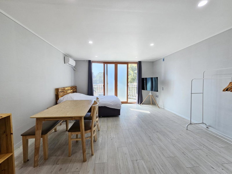 Greenside Pension, Seogwipo, South Korea