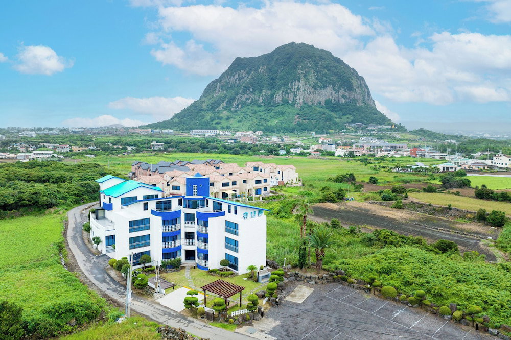 Hotel · Unicorn Pension, Seogwipo
