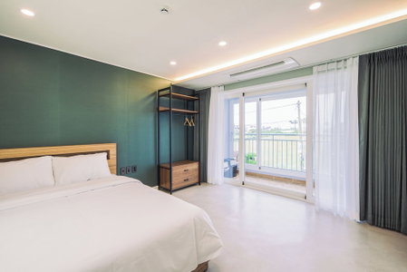 Unicorn Pension, Seogwipo, South Korea