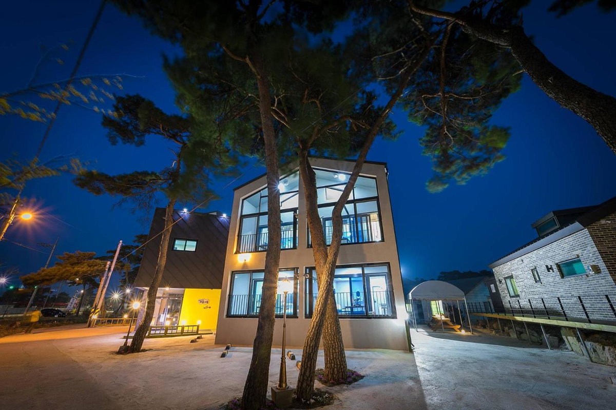Gangneung Haesolnaeeum Pension, South Korea