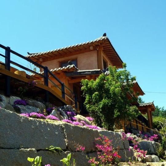 Saranbang Pension, Gapyeong, South Korea