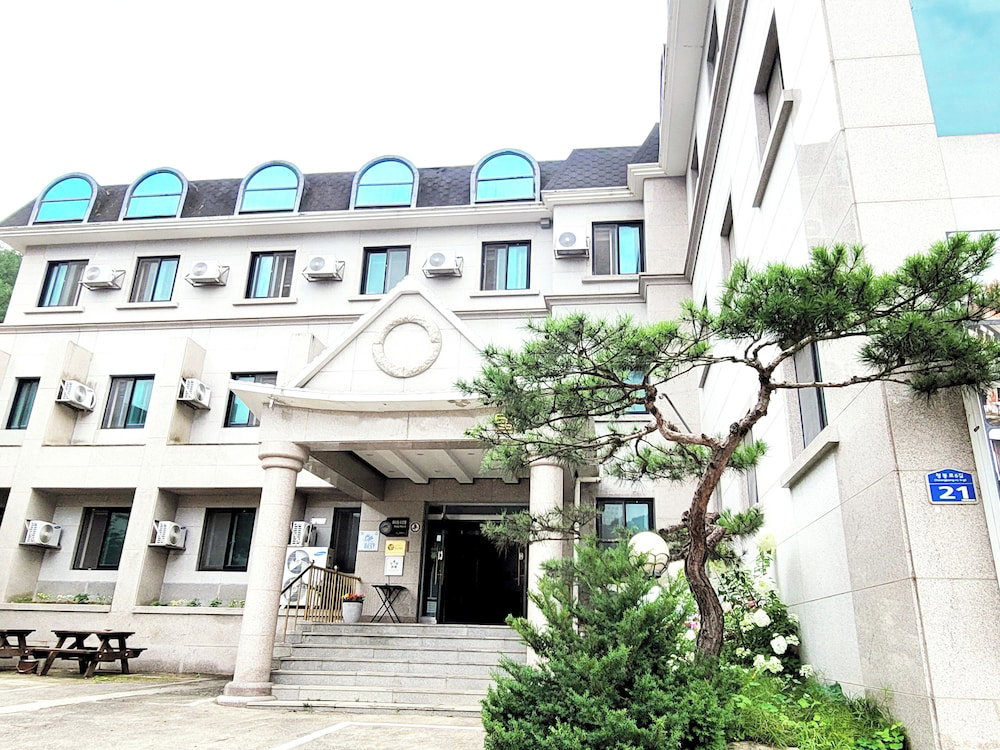 Hotel · Seorak BloomingHill, Sokcho
