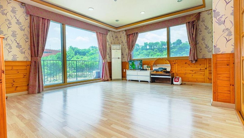 Cheorwon Sun Benest Pension, Cheorwon, South Korea