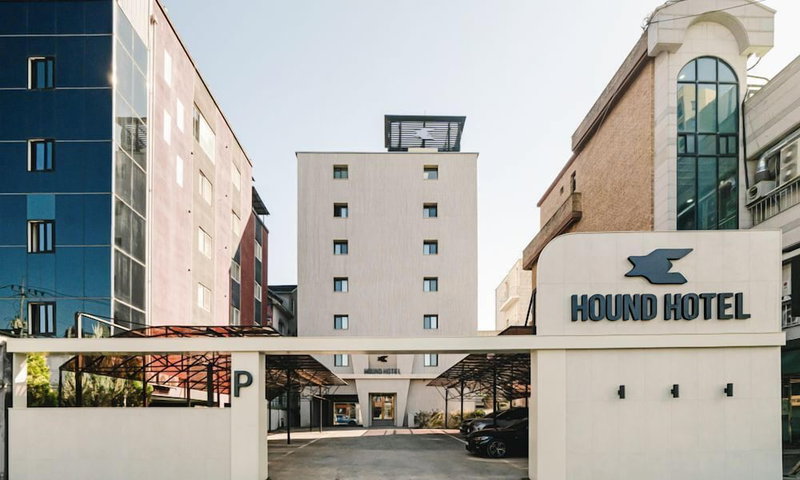 Chuncheon Hound Hotel Namchuncheon Station, Chuncheon, South Korea